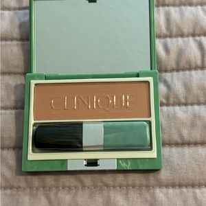 Clinique Blush